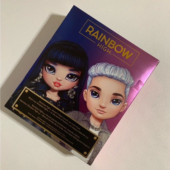 Rainbow High Fashion Kim Nguyen Doll with Accessories-New - Picture 4 of 9